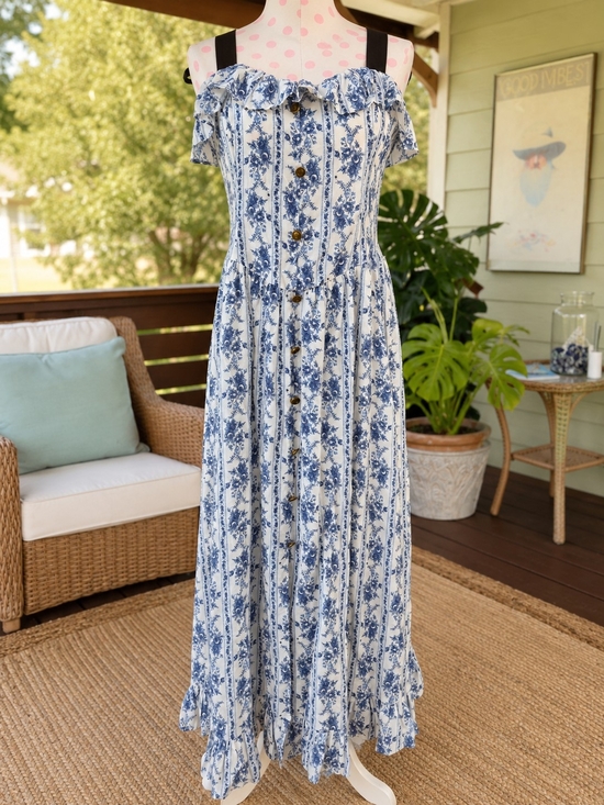 Blu Pepper Dresses & Skirts - Blu Pepper tie strap Maxi Blue Vertical Ditsy Floral Stripe dress L
